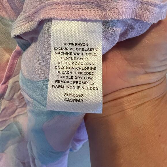 BP. Womens V-neck Short Sleeve Crepe Dress In Pink- Blue‎ Painted Camo Small - Picture 4 of 5